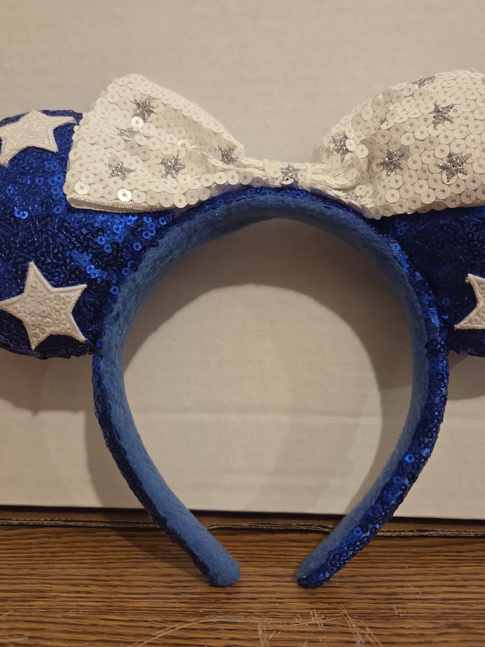 Disney Minnie Mouse Blue Sequin Star Ears Headband with White Sequin Bow